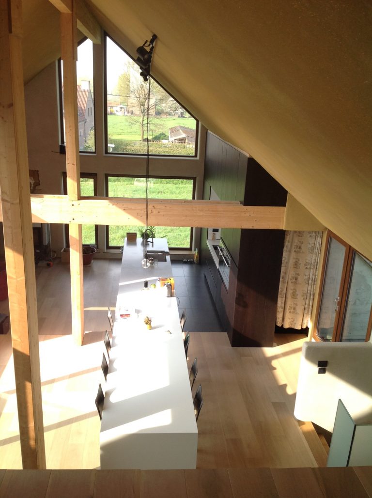 002 binnen 2016 04 14 09.57.37 min 768x1028